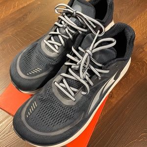 Paradigm 6 Dynamic Support Road Shoe (M11.5) Navy/Light Blue